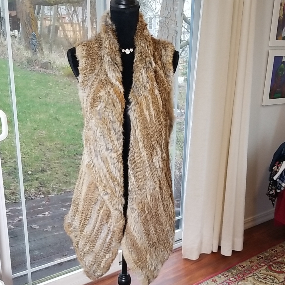 BAGATELLE Rabbit Fur Open Front Vest Tan/Grey Small